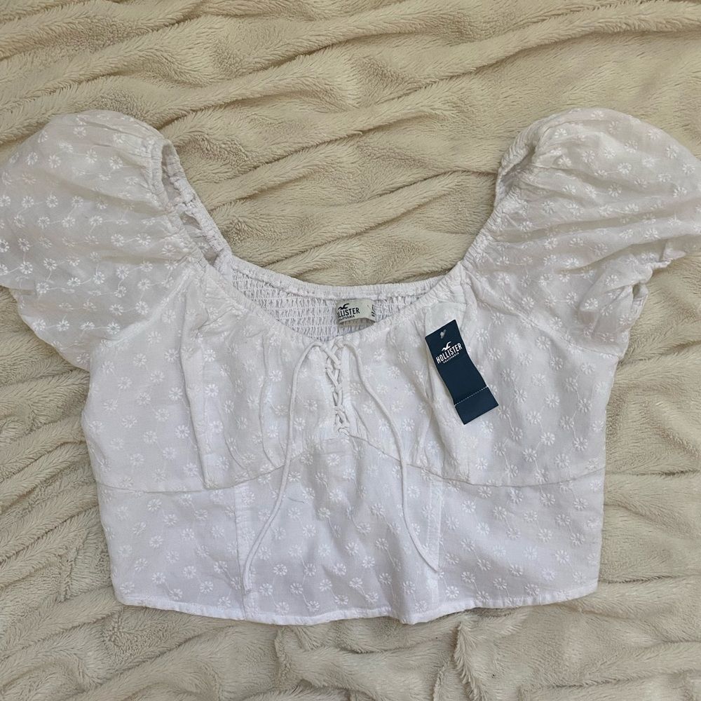 NWT Hollister floral cropped blouse XL BRAND NEW